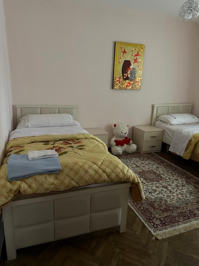 Готель Hoxha House Крує Екстер'єр фото